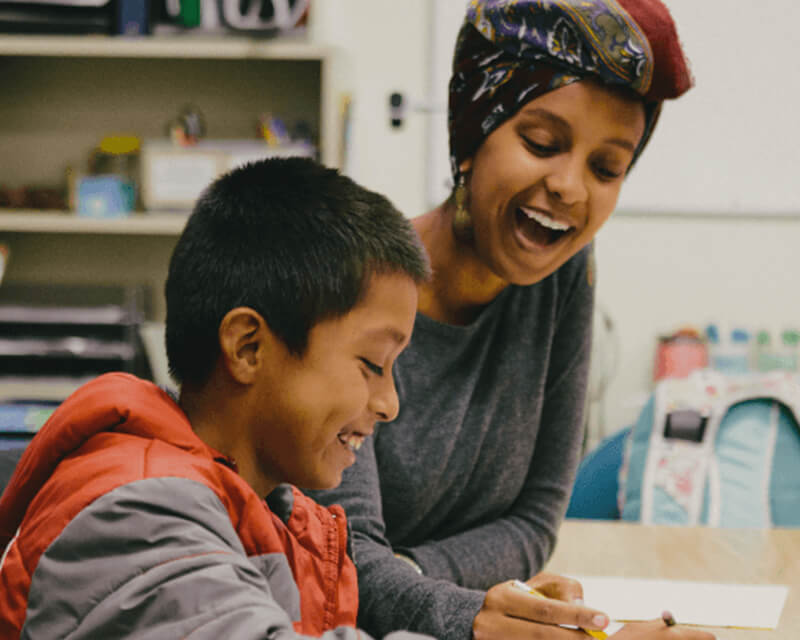 A student learning at 826 Valencia